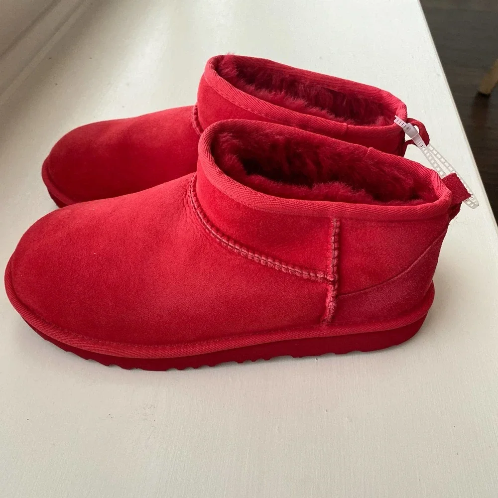 NWOT UGG Classic Kids Ultra Mini, Red, size 5 - Picture 8 of 14